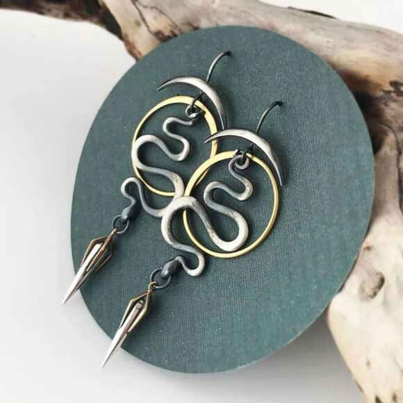 NWT 3 toned Snake Geometric Earrings - Picture 2 of 5